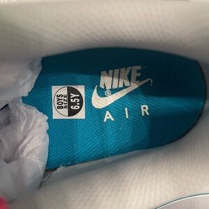Boys (GS) Nike Air Force 1 (No Box)